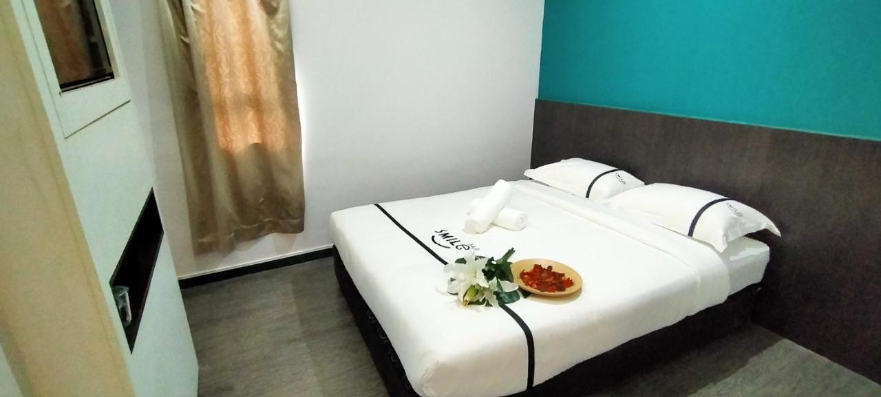 Smile Hotel Petaling Jaya Ss2 エクステリア 写真